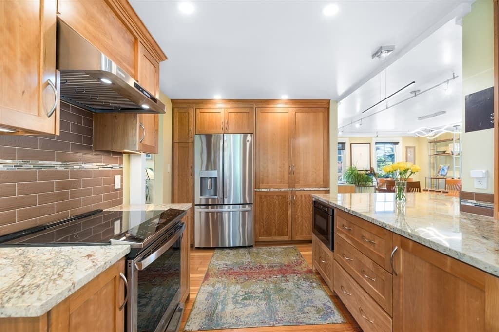 Condominium at 84 Granite St # 84, Rockport MA 01966, Rockport, photo 12 of 38
