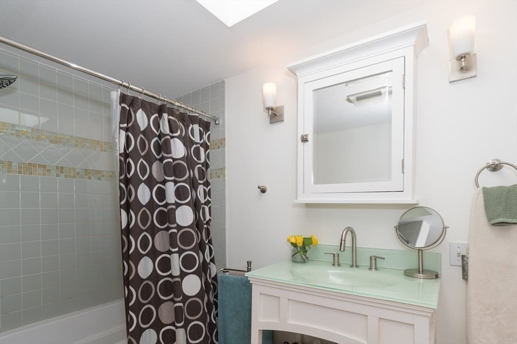Condominium at 84 Granite St # 84, Rockport MA 01966, Rockport, photo 31 of 38