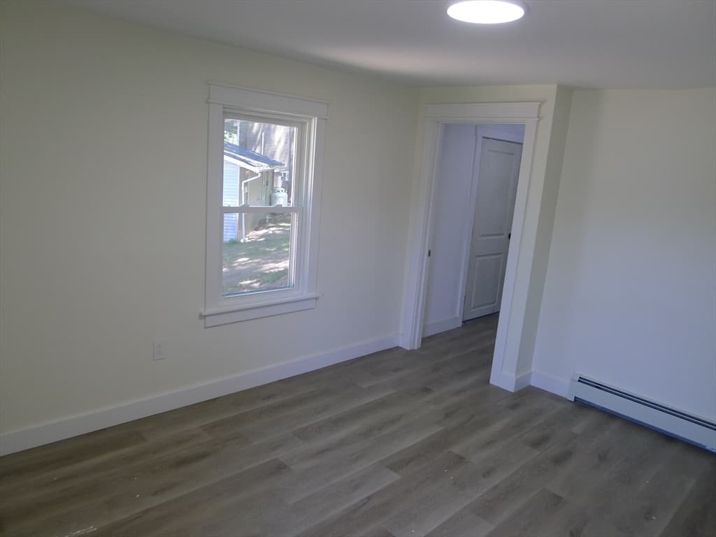 4 Cranberry Meadow Shore Rd, Charlton MA 01507 photo 8