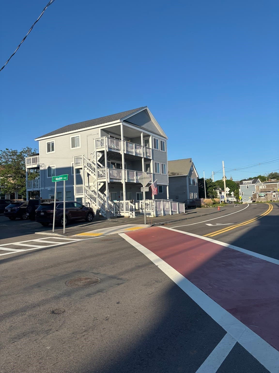 3 Family at 179 Atlantic Ave, Hull MA 02045, photo 3 of 33