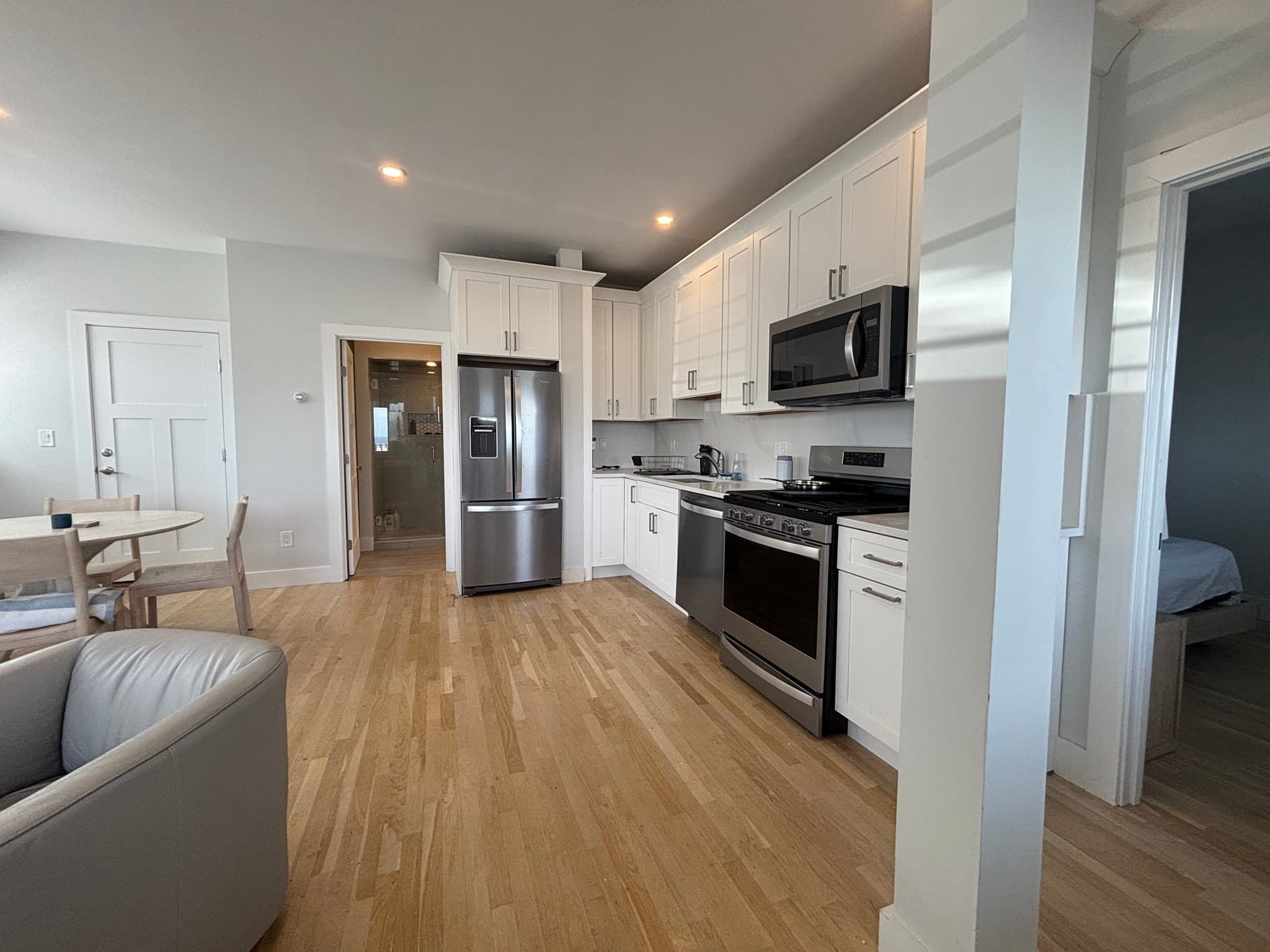 3 Family at 179 Atlantic Ave, Hull MA 02045, photo 14 of 33