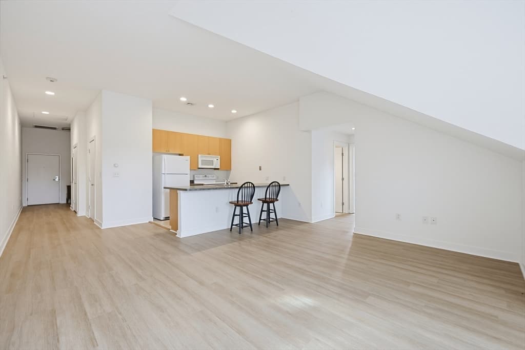 72 Ashland St # 408, Malden MA 02148 photo 6