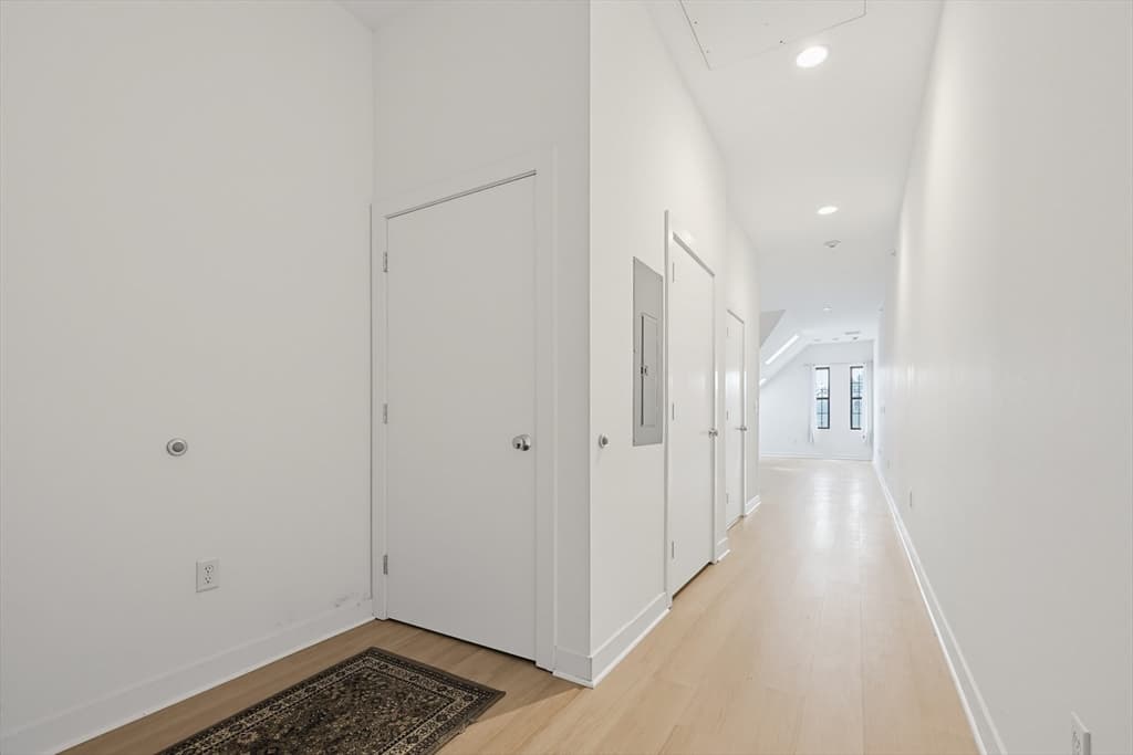 72 Ashland St # 408, Malden MA 02148 photo 4