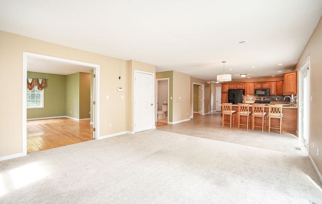 Single Family Residence at 58 San Souci Drive, South Hadley MA 01075, photo 16 of 41