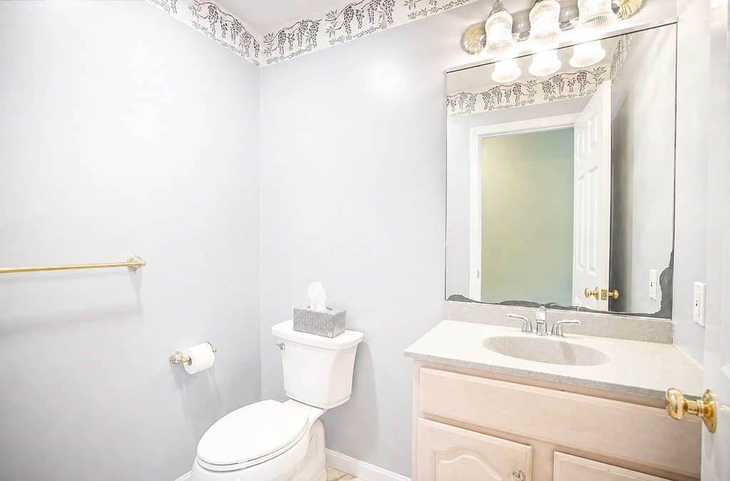 Single Family Residence at 58 San Souci Drive, South Hadley MA 01075, photo 18 of 41