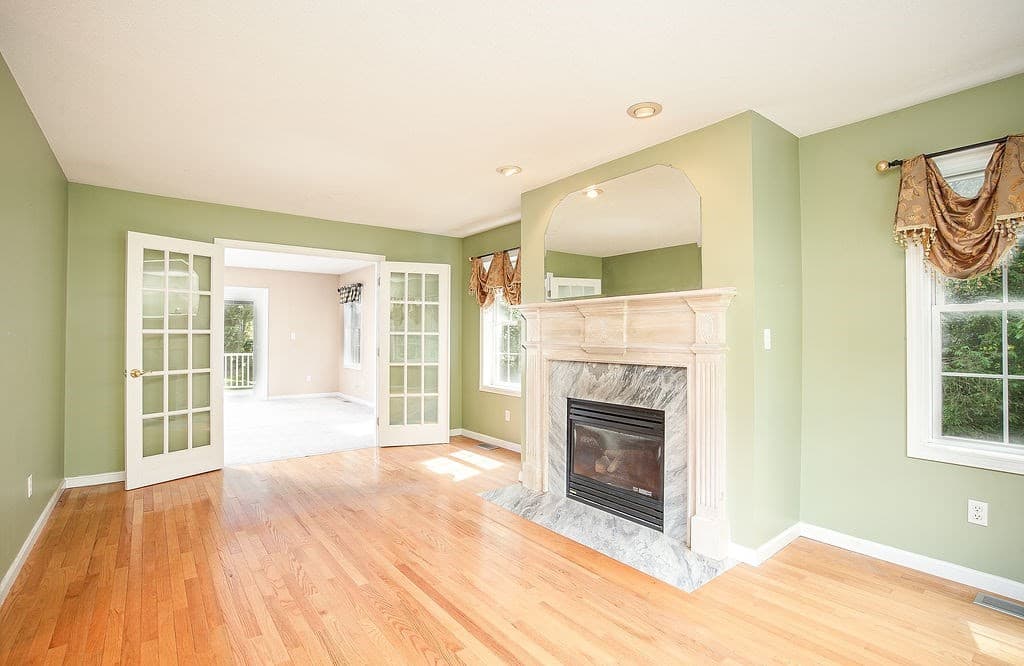 Single Family Residence at 58 San Souci Drive, South Hadley MA 01075, photo 4 of 41