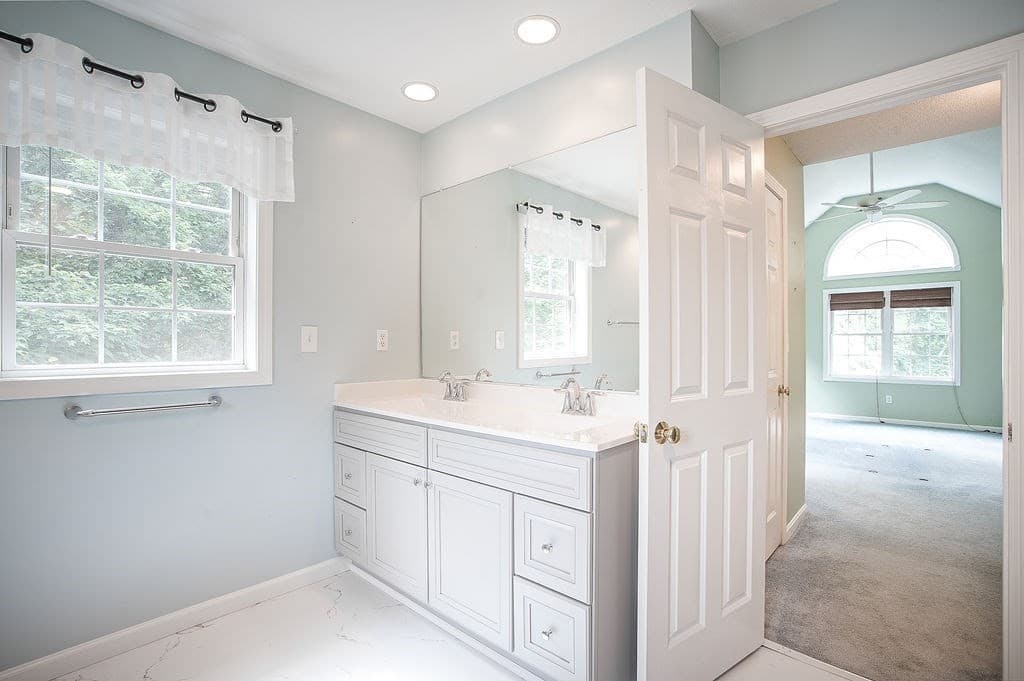 Single Family Residence at 58 San Souci Drive, South Hadley MA 01075, photo 25 of 41