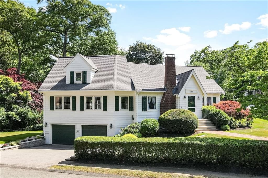 366 Warren St, Needham MA 02492