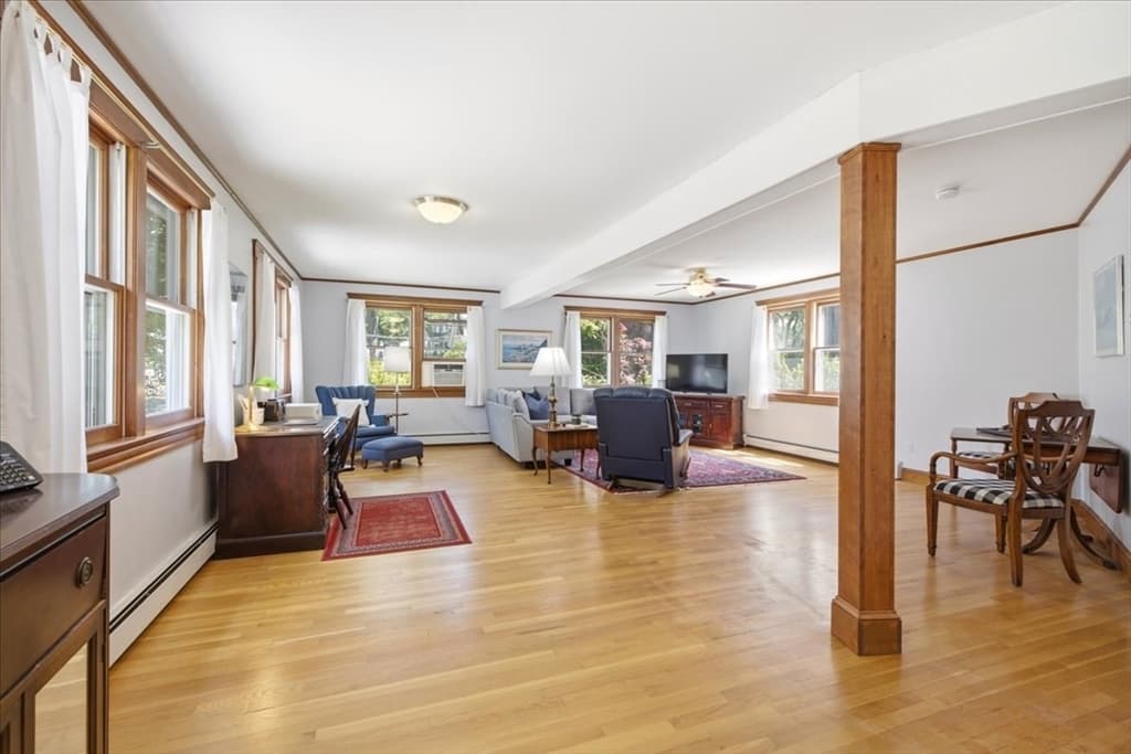 366 Warren St, Needham MA 02492 photo 4