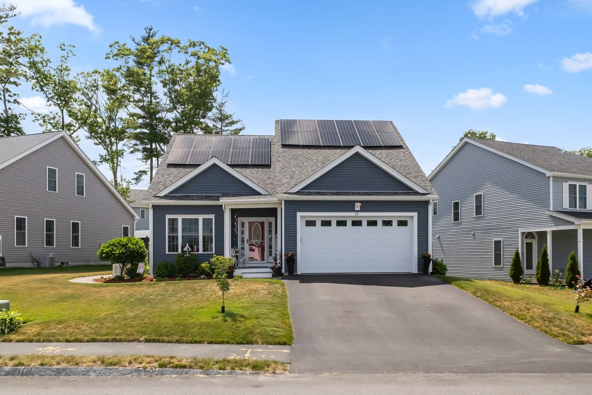 Single Family Residence at 59 Tea Party Drive, Uxbridge MA 01569, photo 3 of 39