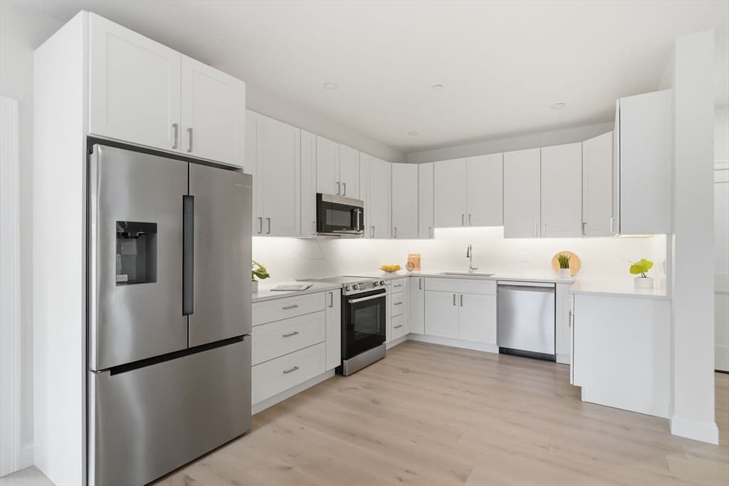 66 Tileston St # 201, Everett MA 02149 photo 5
