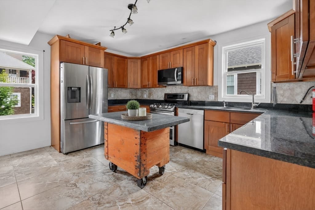 Condominium at 18 Vincent Ave # 18, Belmont MA 02478, photo 2 of 21