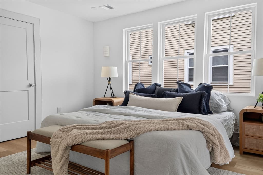 Condominium at 146 Jaques St # B, Somerville MA 02145, photo 14 of 20