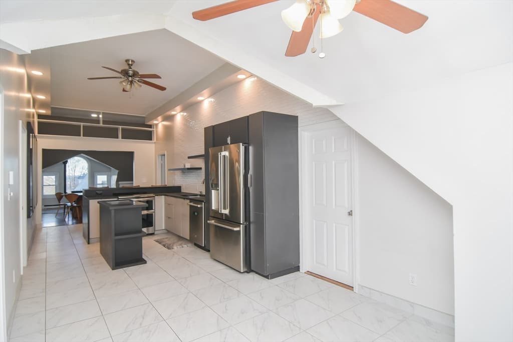Condominium at 349 Beacon Street # D, Lowell MA 01850, photo 6 of 27