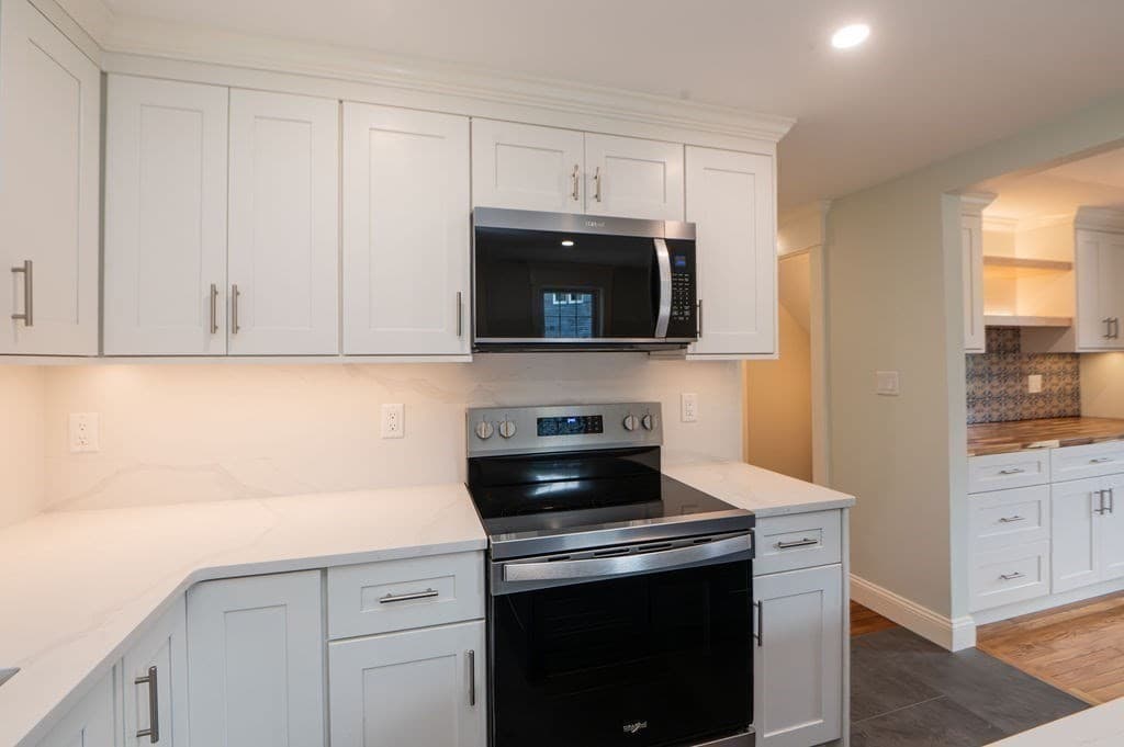 Single Family Residence at 14 Web Rd, Georgetown MA 01833, Georgetown, photo 9 of 41