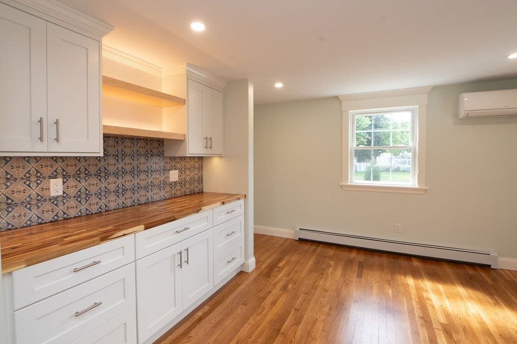 Single Family Residence at 14 Web Rd, Georgetown MA 01833, Georgetown, photo 14 of 41