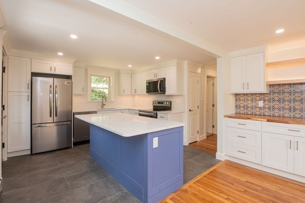 Single Family Residence at 14 Web Rd, Georgetown MA 01833, Georgetown, photo 11 of 41