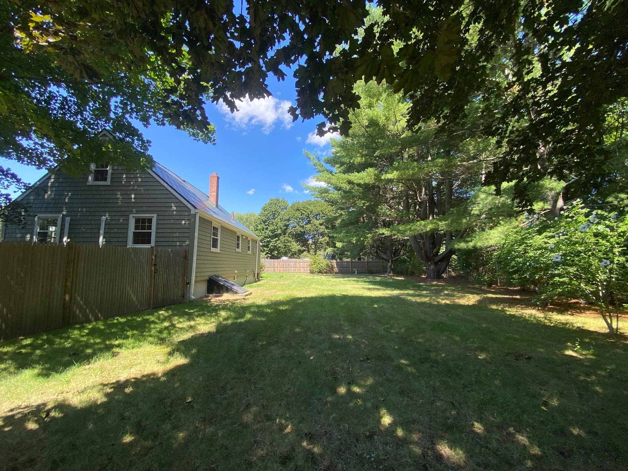 Single Family Residence at 14 Web Rd, Georgetown MA 01833, Georgetown, photo 4 of 41