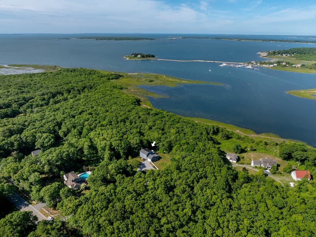 3 Barrett Dr, Mattapoisett MA 02739 photo 3