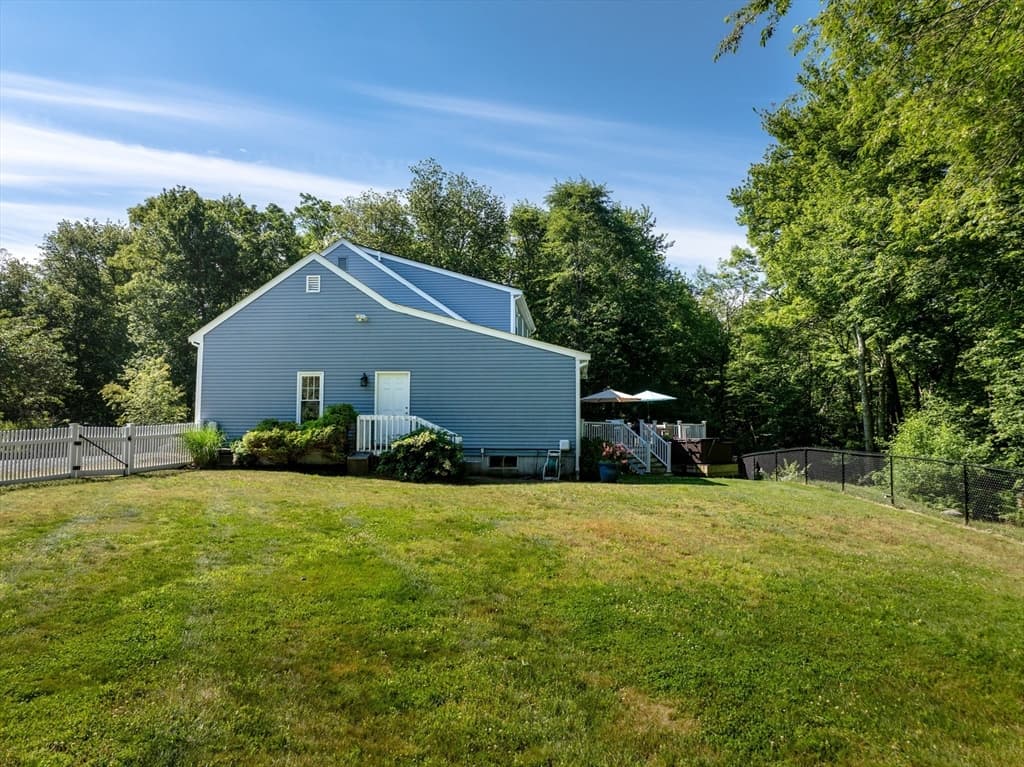 3 Barrett Dr, Mattapoisett MA 02739 photo 39