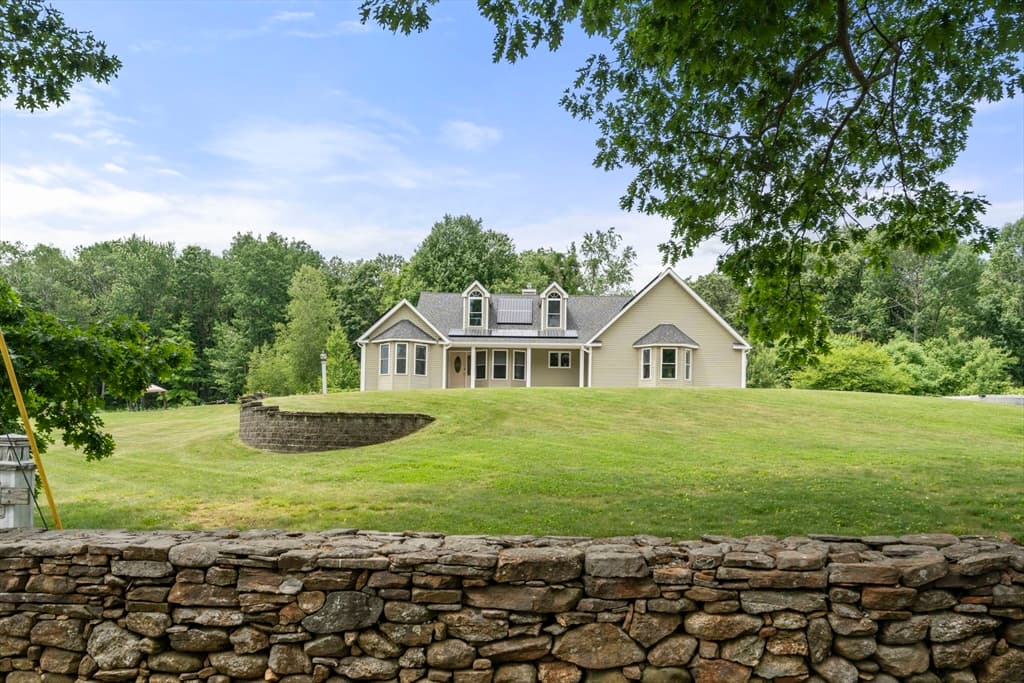 893 Cronin Rd, Warren MA 01083