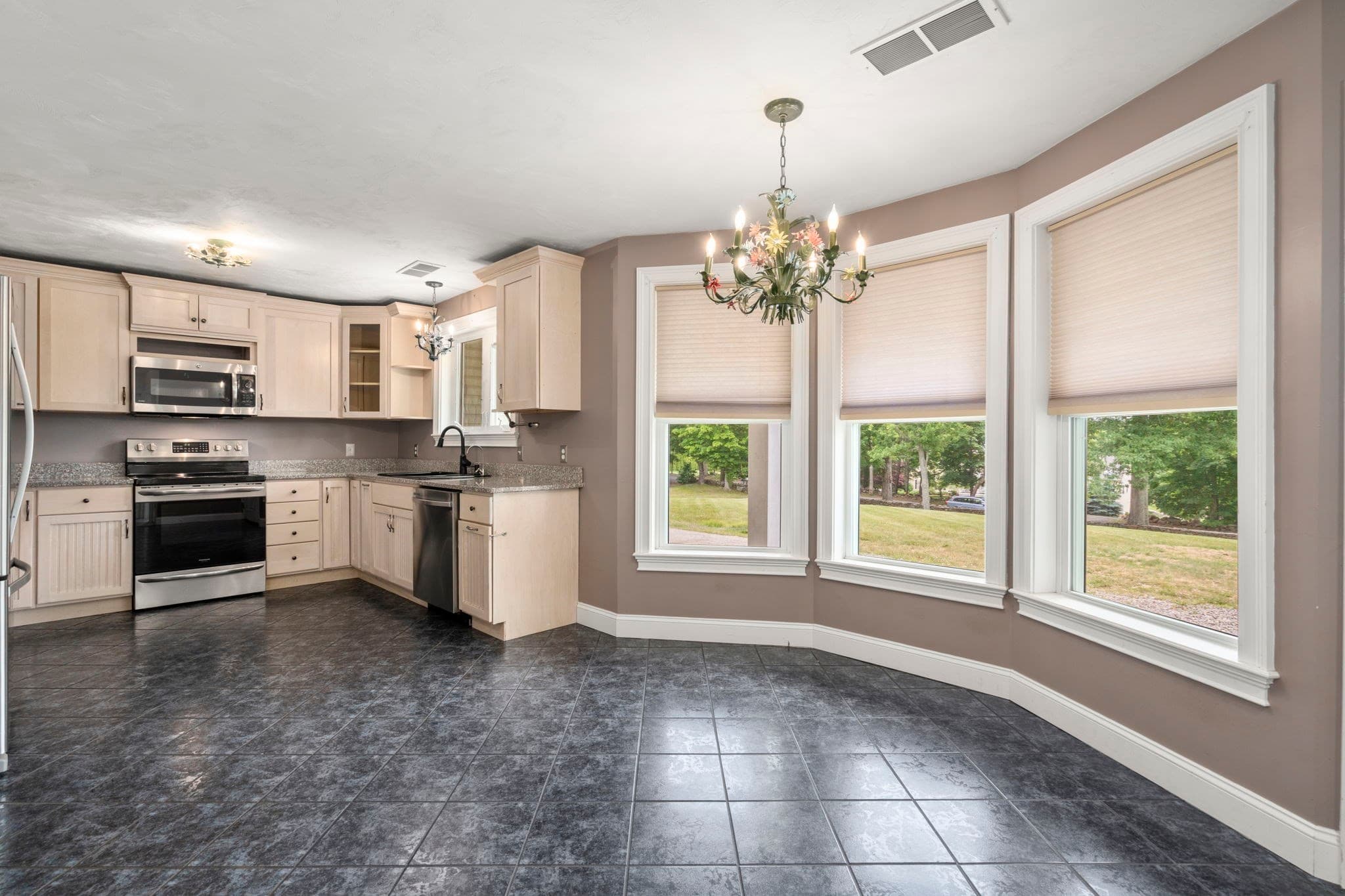 Single Family Residence at 893 Cronin Rd, Warren MA 01083, Warren, photo 8 of 38
