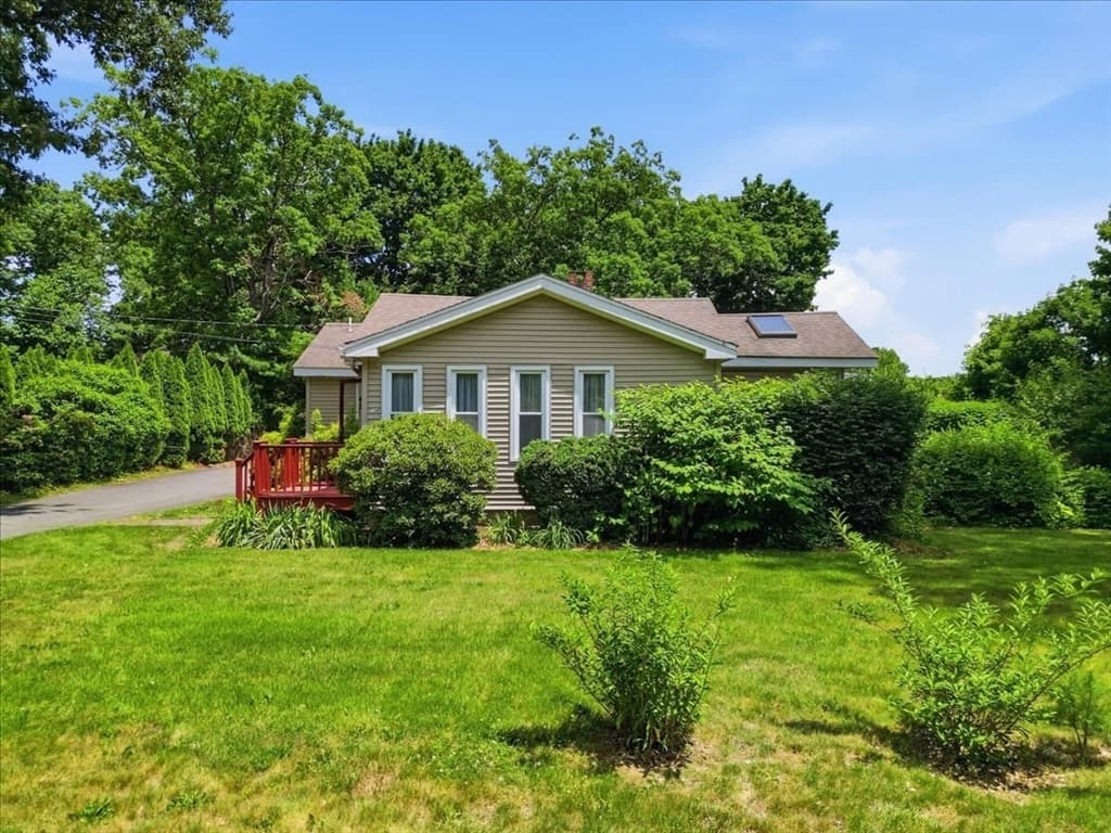 45 Park St, Norfolk MA 02056 photo 3