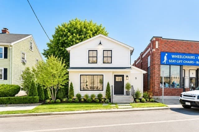 Single Family Residence at 11 Grove, Belmont MA 02478, Belmont, photo 2 of 16