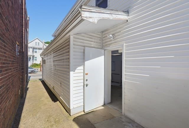 Single Family Residence at 11 Grove, Belmont MA 02478, Belmont, photo 15 of 16