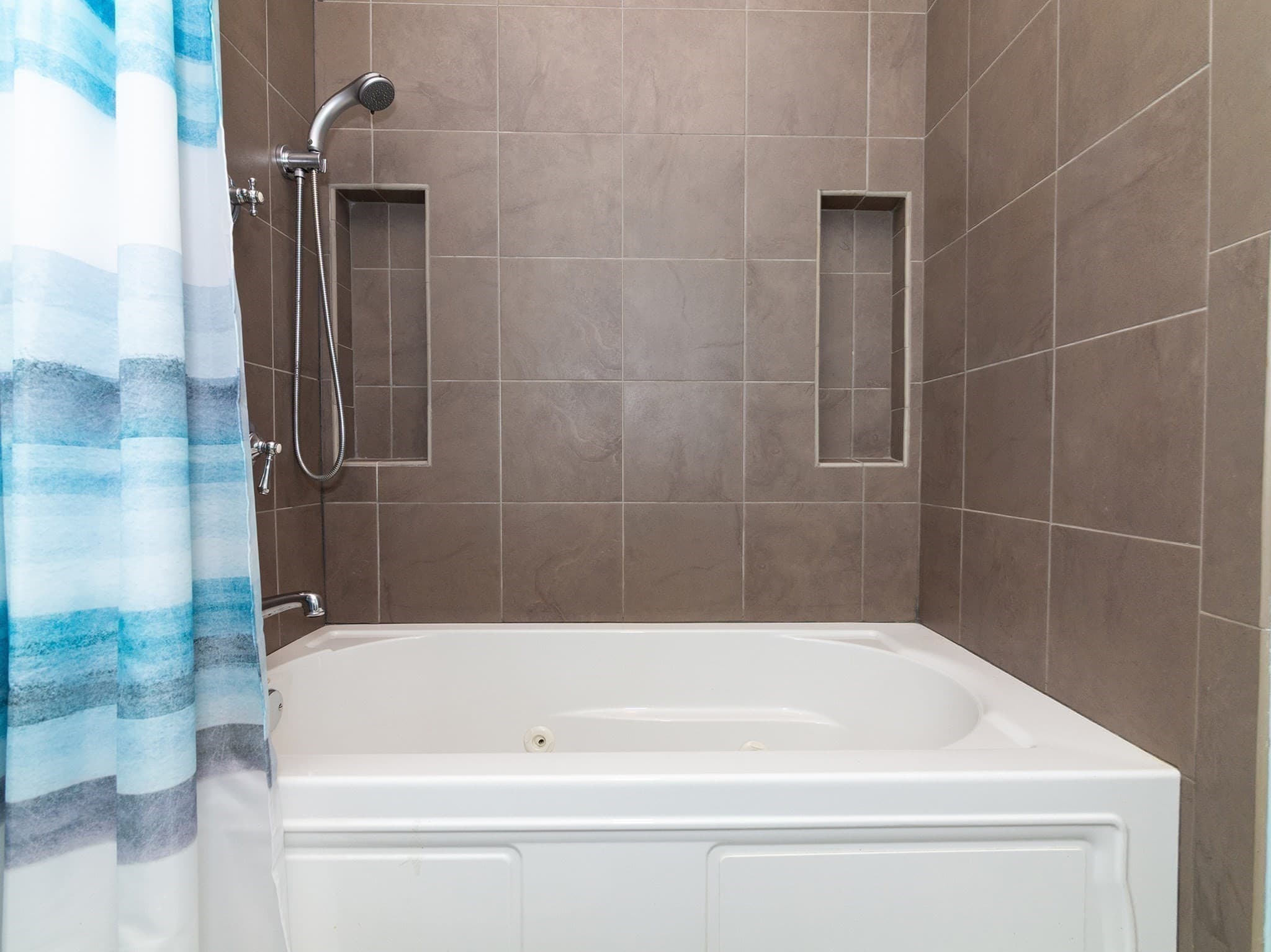 Condominium at 88 B St # 301, Boston MA 02127, Boston, photo 17 of 41