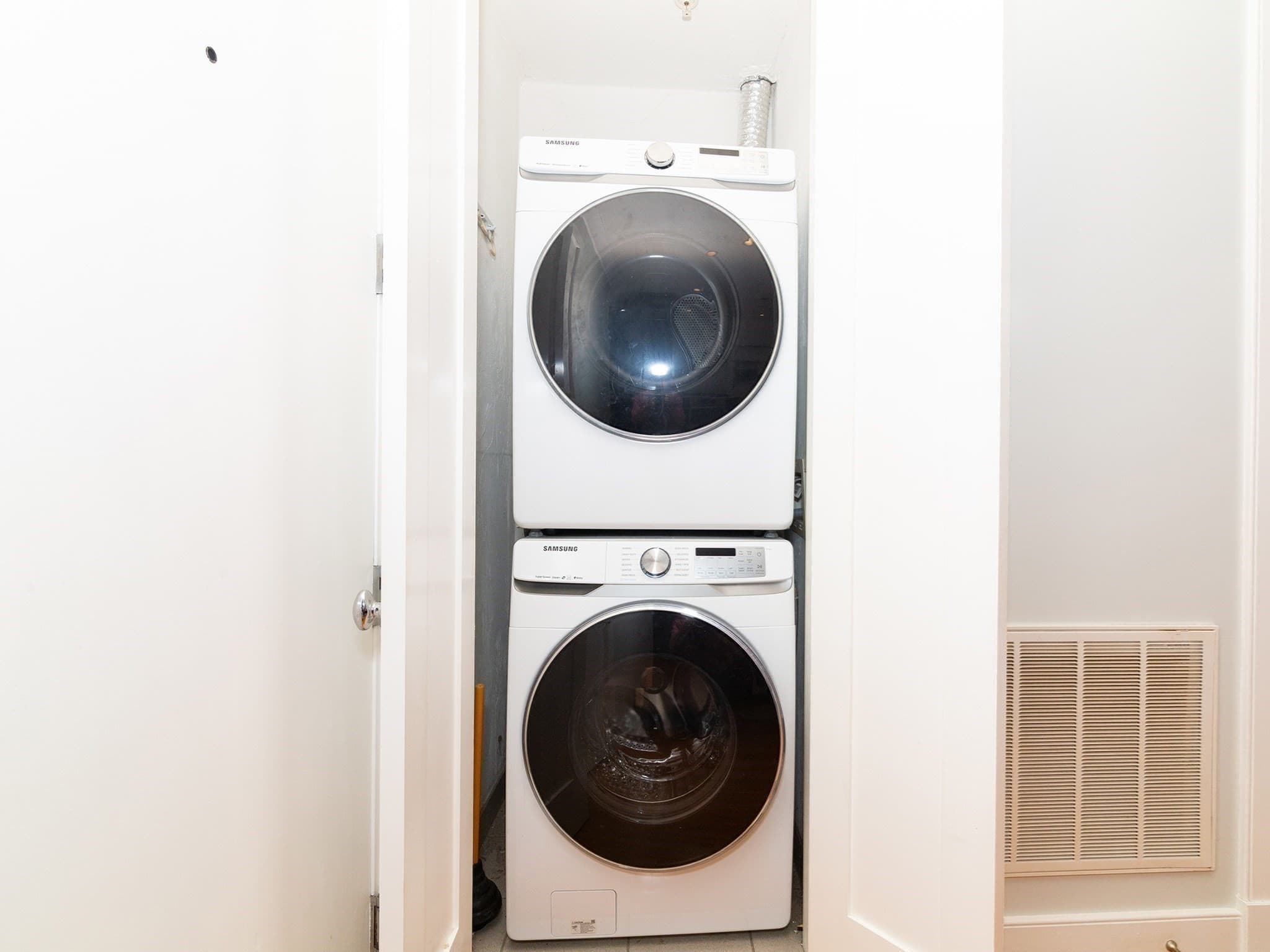Condominium at 88 B St # 301, Boston MA 02127, Boston, photo 14 of 41