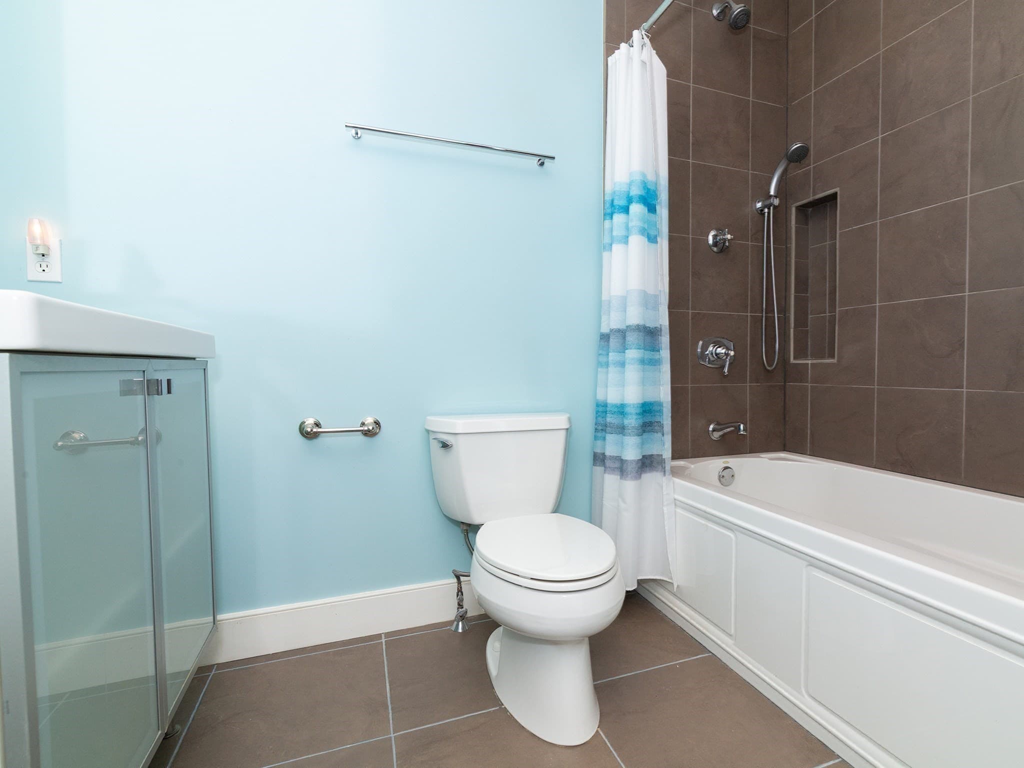 Condominium at 88 B St # 301, Boston MA 02127, Boston, photo 19 of 41