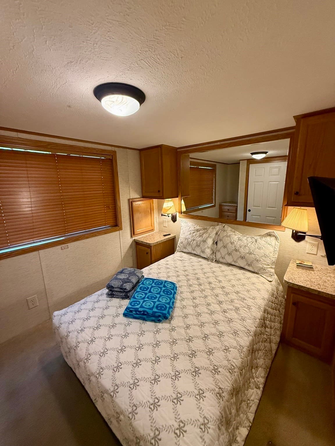 Mobile Home at 185 Cotuit Rd, Sandwich MA 02563, photo 7 of 22