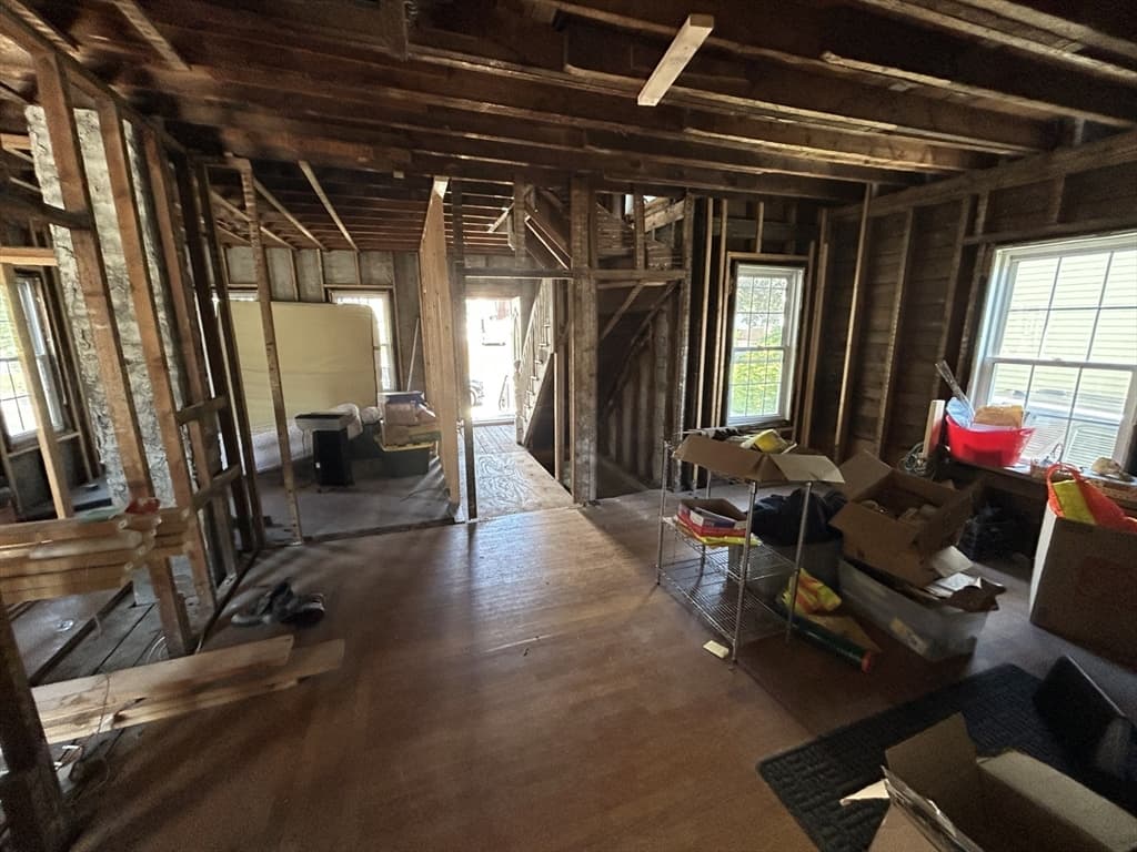 Single Family Residence at 15 Dean St, Everett MA 02149, Everett, photo 3 of 4