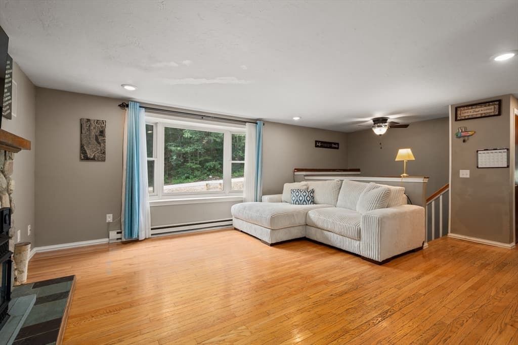 198 Lower Gore Rd, Webster MA 01570 photo 6
