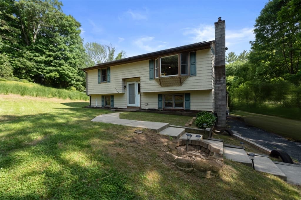 198 Lower Gore Rd, Webster MA 01570 photo 4