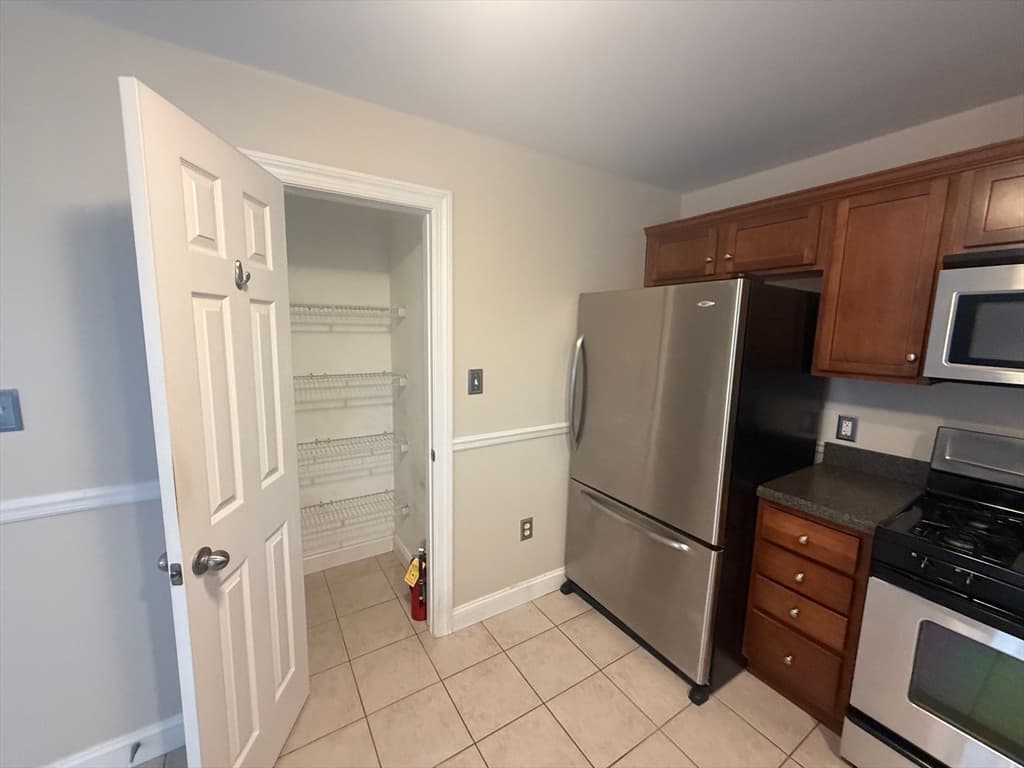 204 Center St # 9, Pembroke MA 02359 photo 6