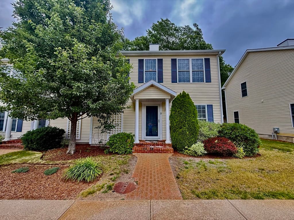 204 Center St # 9, Pembroke MA 02359