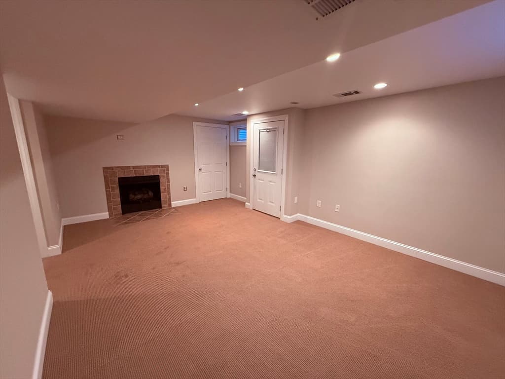 204 Center St # 9, Pembroke MA 02359 photo 21
