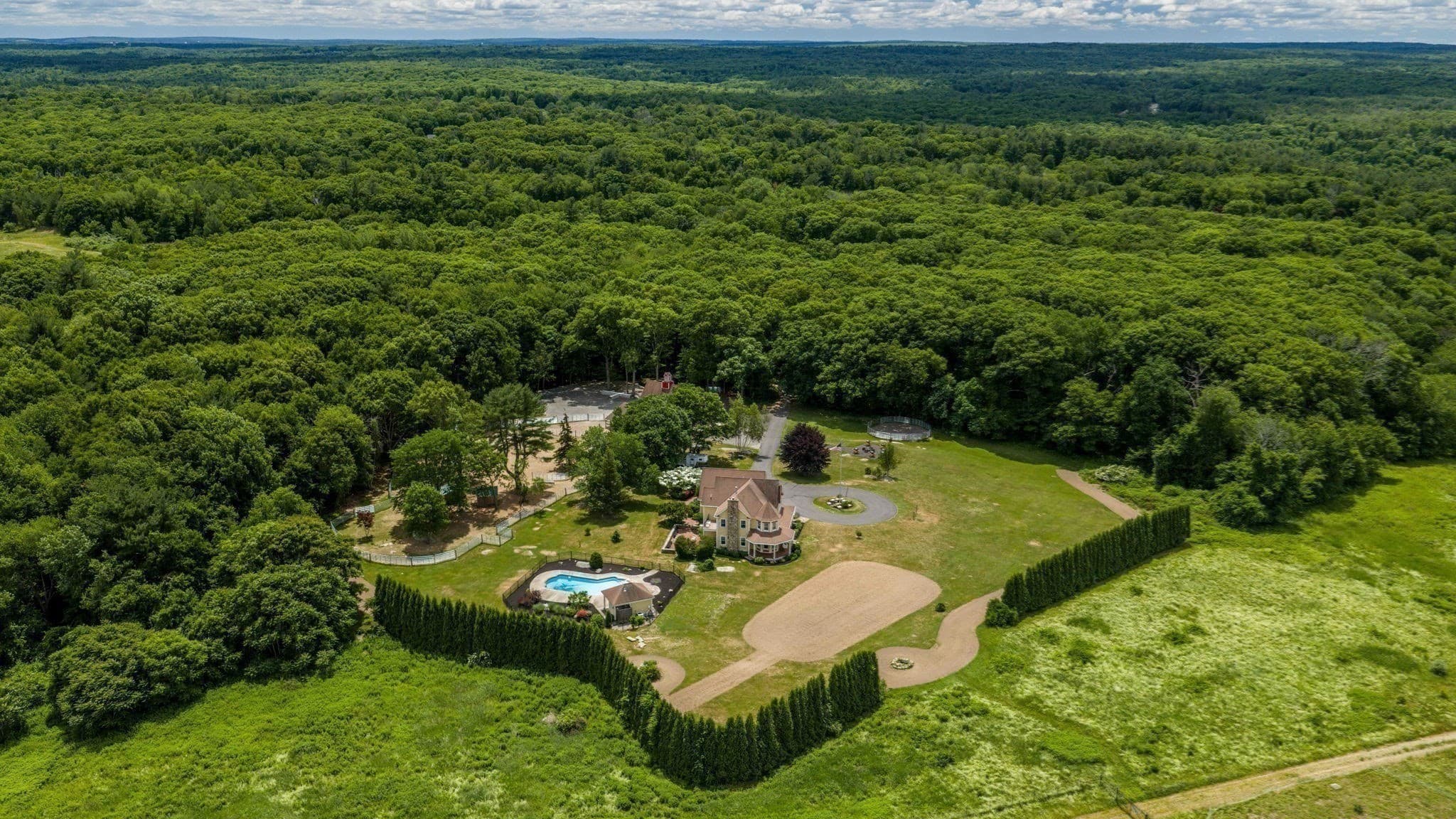 Equestrian at 545 Hazel St, Uxbridge MA 01569, photo 42 of 42