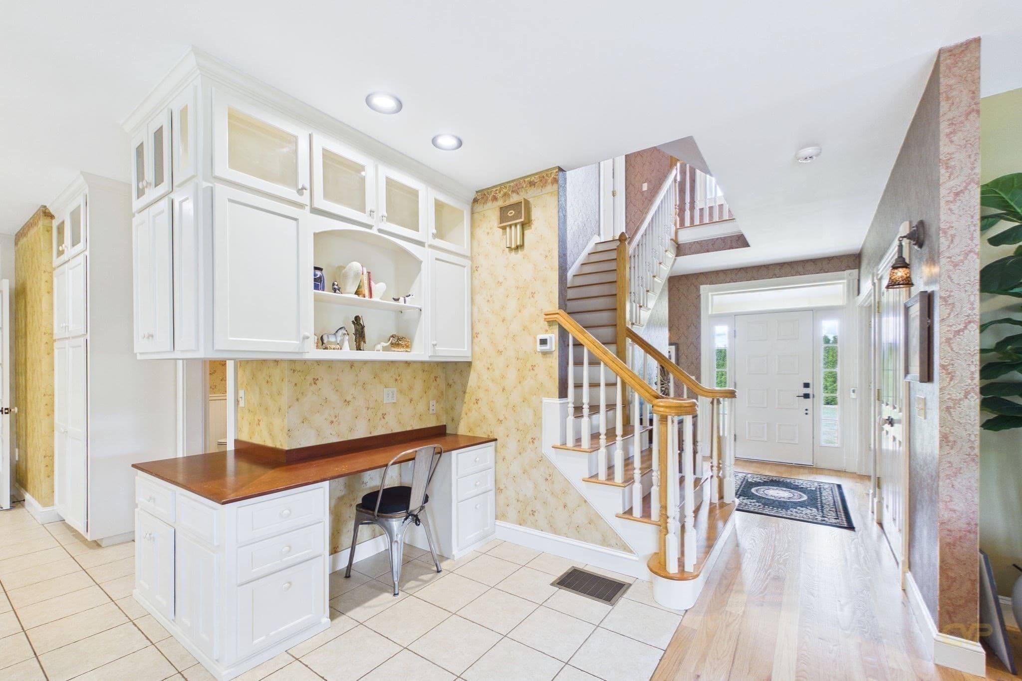 Equestrian at 545 Hazel St, Uxbridge MA 01569, photo 13 of 42