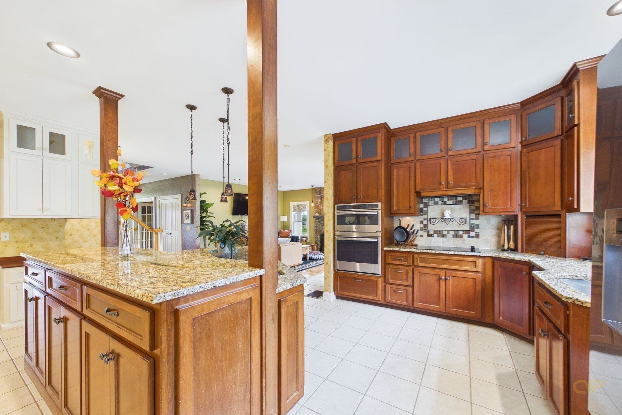 Equestrian at 545 Hazel St, Uxbridge MA 01569, photo 9 of 42