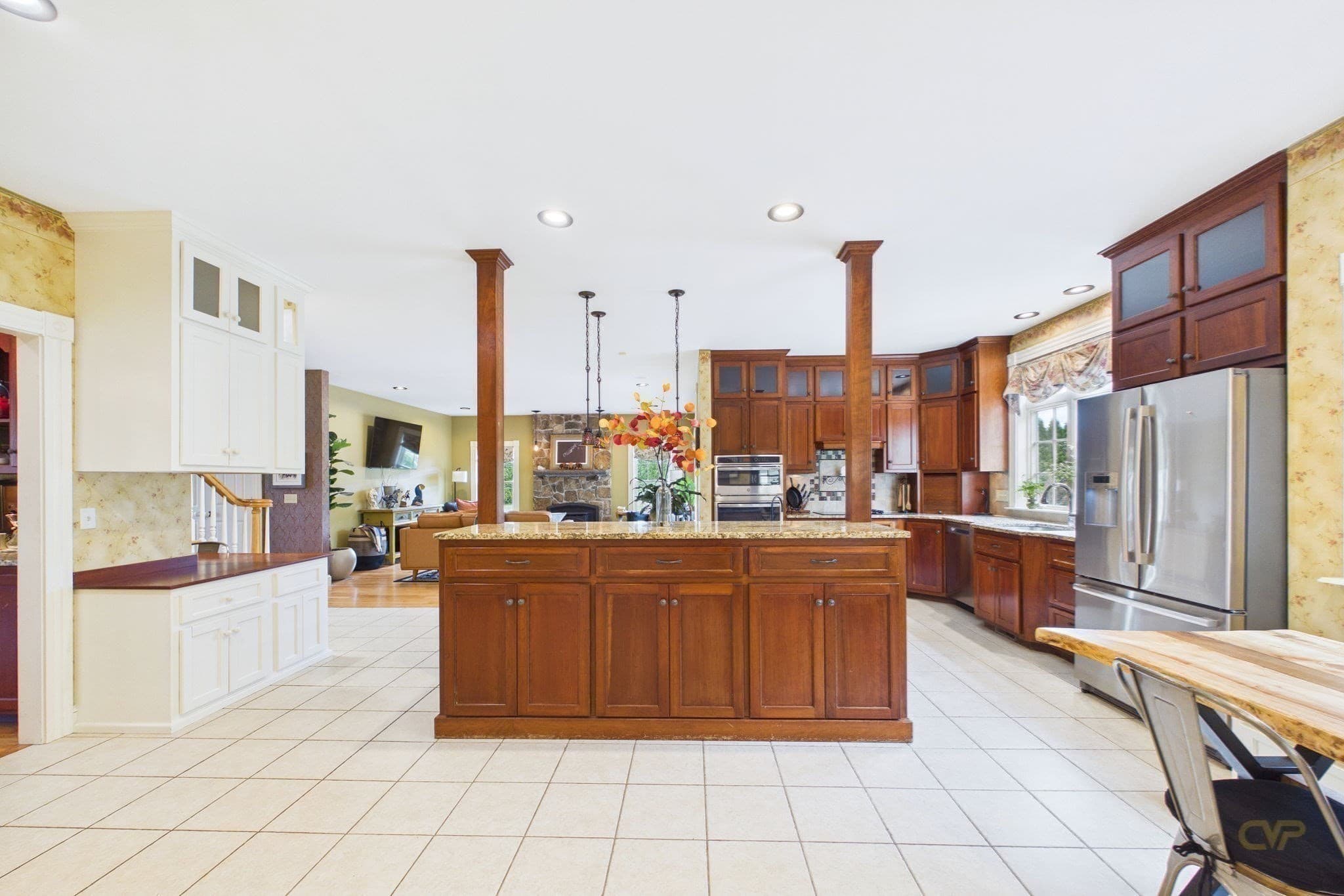 Equestrian at 545 Hazel St, Uxbridge MA 01569, photo 10 of 42