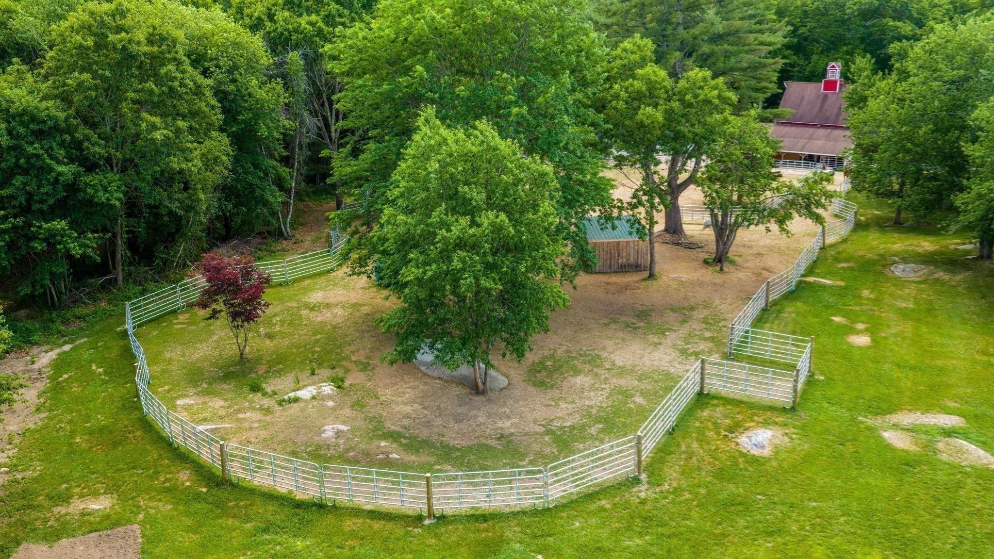 Equestrian at 545 Hazel St, Uxbridge MA 01569, photo 41 of 42
