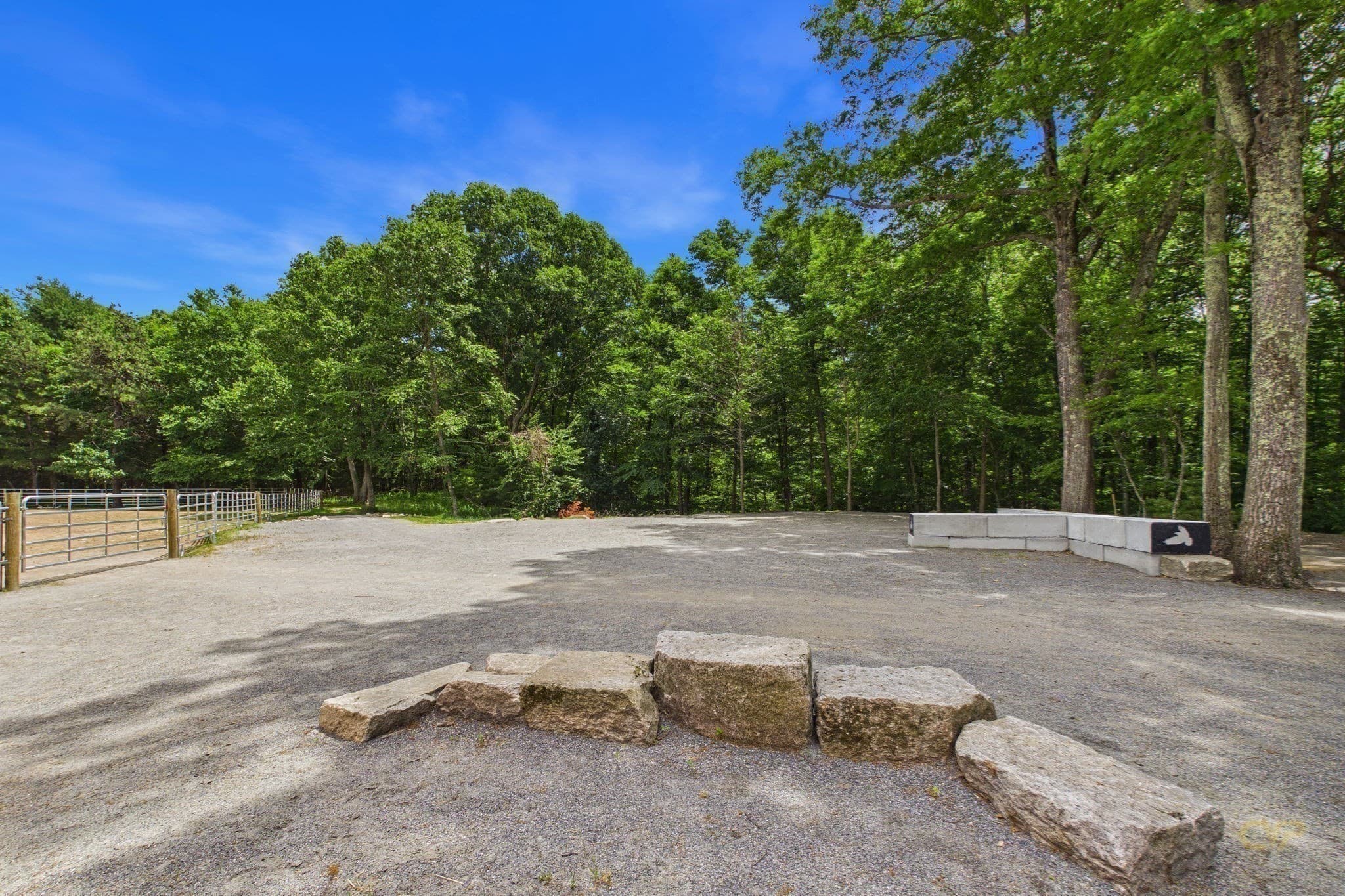 Equestrian at 545 Hazel St, Uxbridge MA 01569, photo 40 of 42