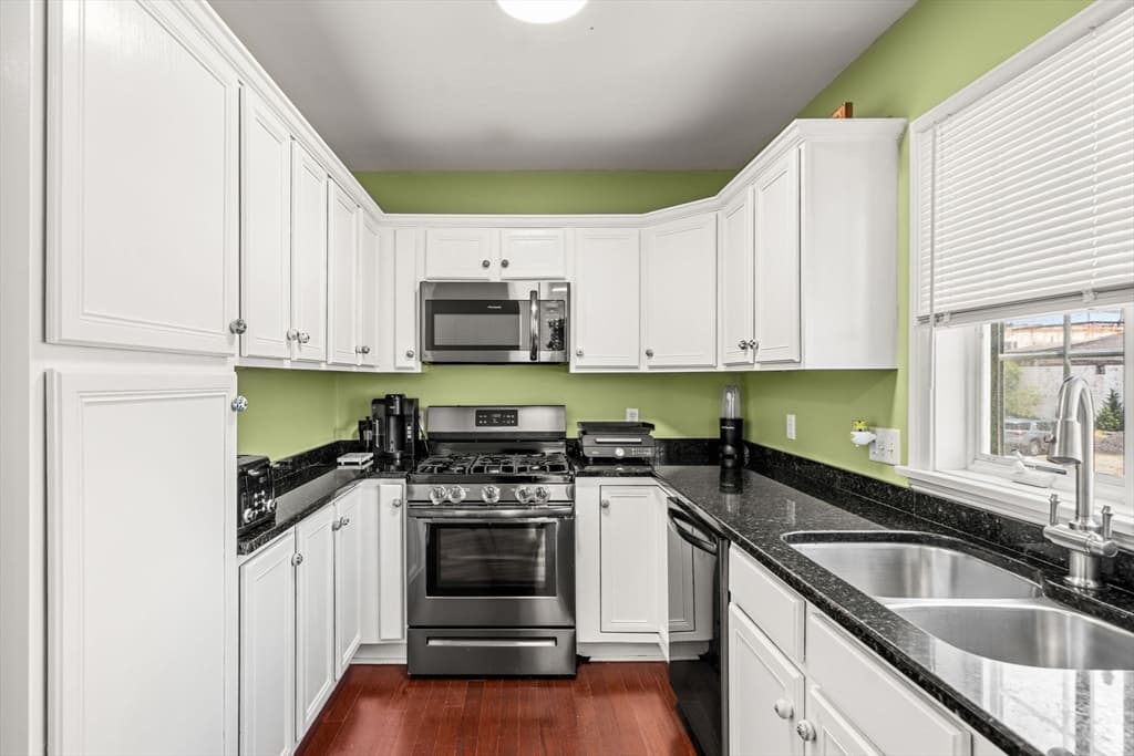 Condominium at 11 Railroad Ave # B4, Salisbury MA 01952, Salisbury, photo 13 of 36