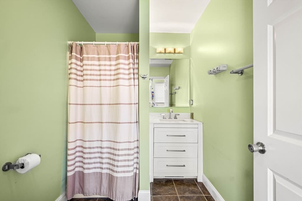 Condominium at 11 Railroad Ave # B4, Salisbury MA 01952, Salisbury, photo 16 of 36