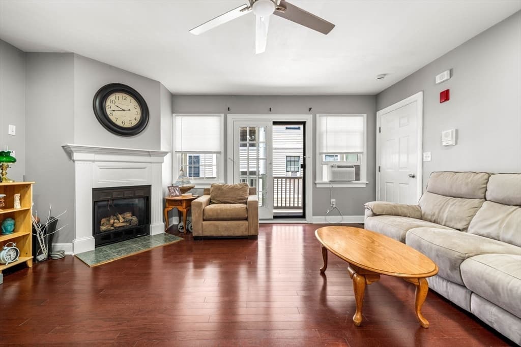 Condominium at 11 Railroad Ave # B4, Salisbury MA 01952, Salisbury, photo 10 of 36