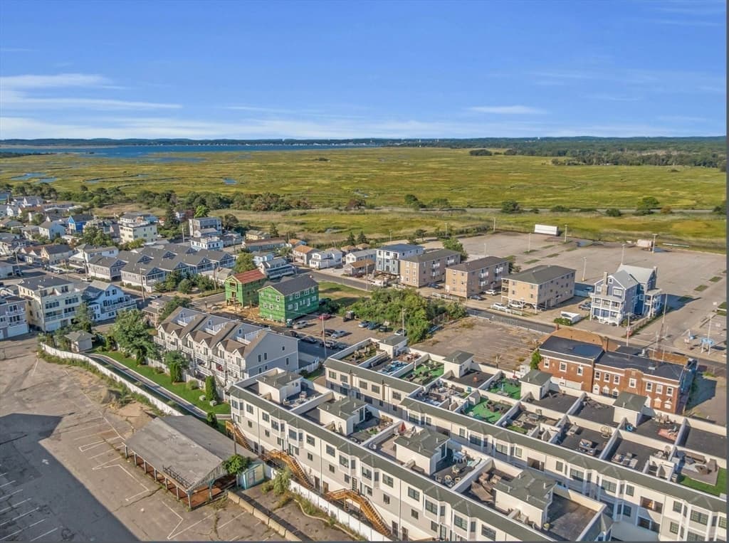Condominium at 11 Railroad Ave # B4, Salisbury MA 01952, Salisbury, photo 4 of 36