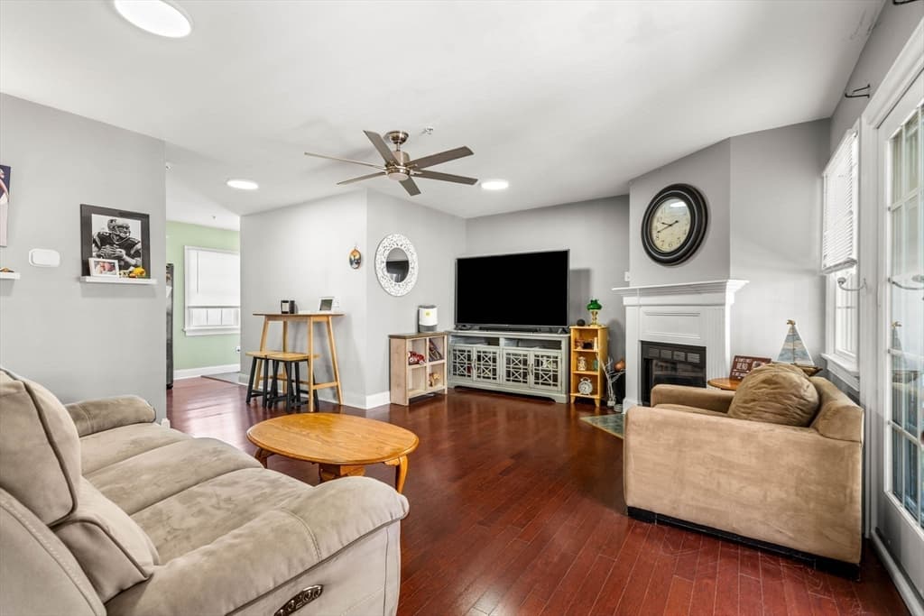 Condominium at 11 Railroad Ave # B4, Salisbury MA 01952, Salisbury, photo 8 of 36